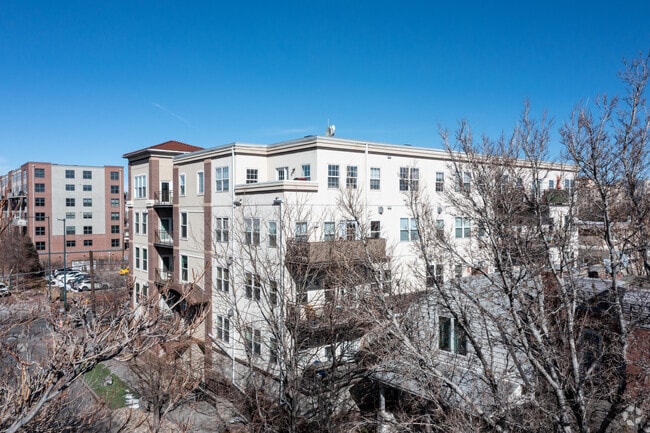 Building Photo - 1780 Washington St