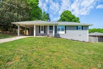 Building Photo - 6030 Wedgewood Dr SW