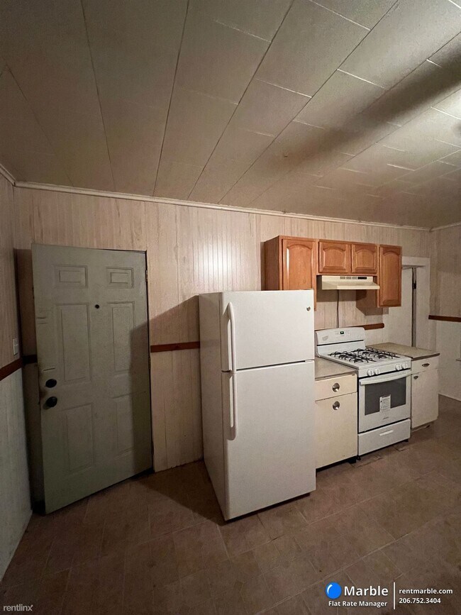 Foto del edificio - 2 br, 1 bath House - 19 State Street Apt 5