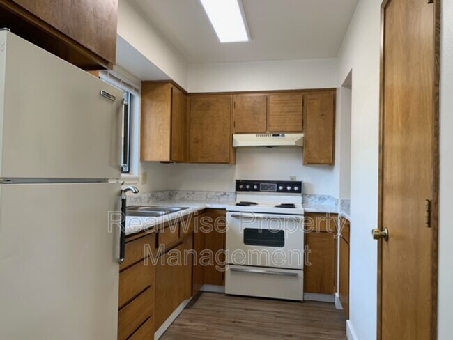 Foto del edificio - 2191 NW N Hill Dr