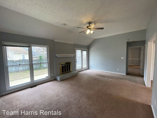 Building Photo - 3 br, 2 bath House - 409 Regal Court