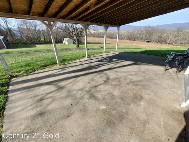 Foto del edificio - 4 br, 1.5 bath House - 203 Krick Lane