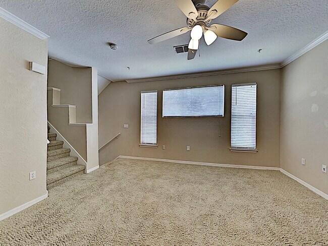 Building Photo - 1835 Shadow View Cir