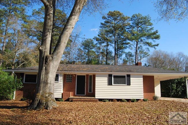 Building Photo - 160 Harold Dr