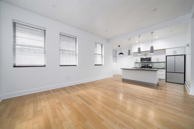 Building Photo - 4 Beacon Way