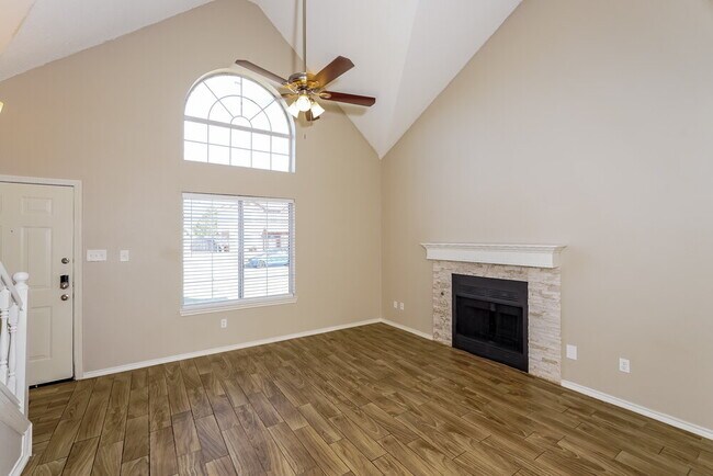 Foto del edificio - 3305 Wilmington Dr