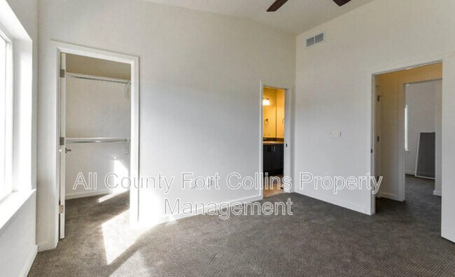 Foto del edificio - 225 Green Leaf Street