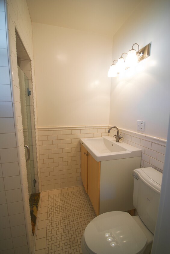 Foto del edificio - 815 Orange Grove Pl