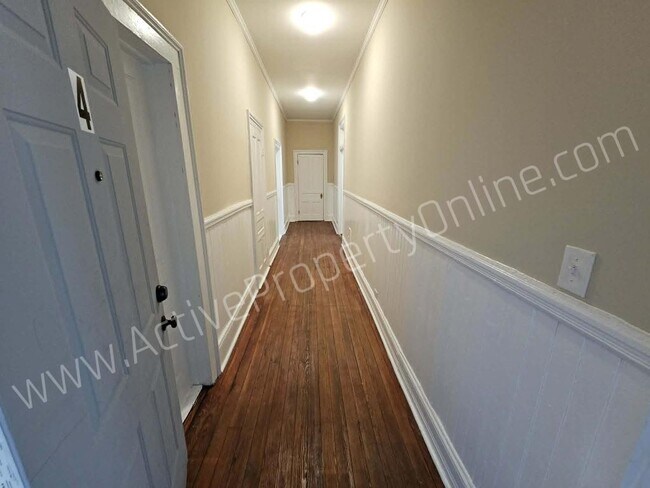 Foto del edificio - 195 College St