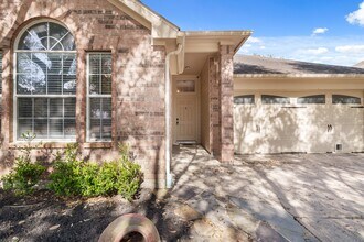 Building Photo - 18418 Kenmark Ln