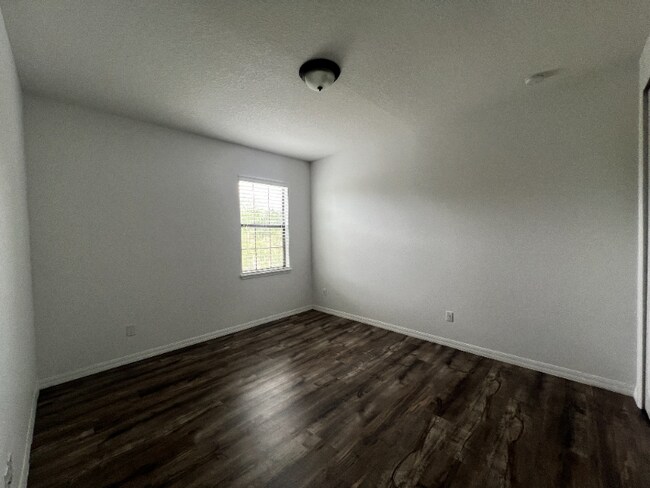 Building Photo - 13318 Longacre Dr