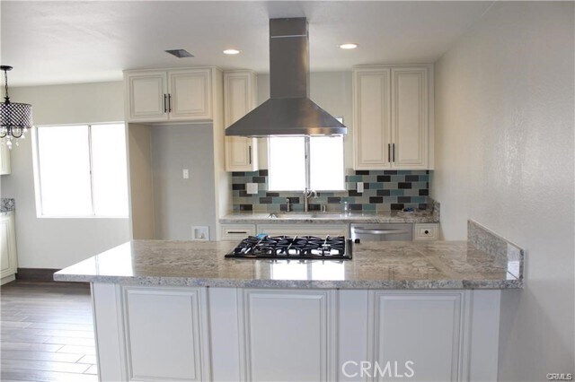 Building Photo - 4696 Mesa Blvd