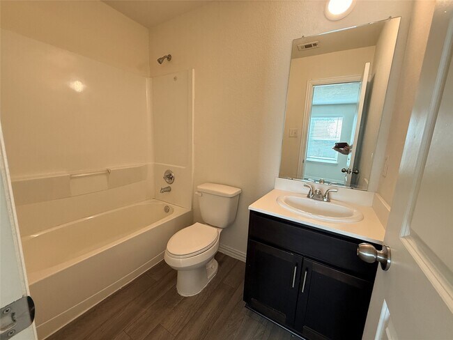 Foto del edificio - 964 Ringold St