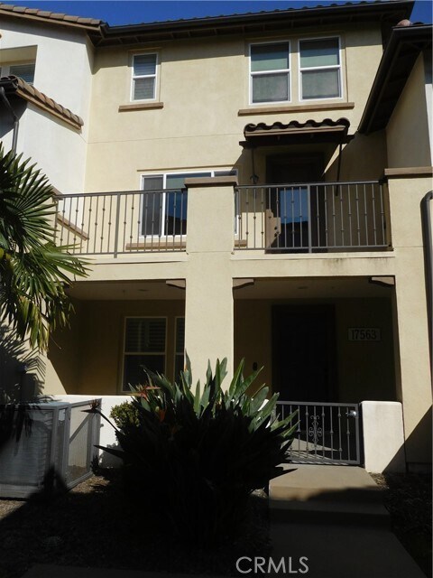 Foto principal - 17563 Waterfall Ct