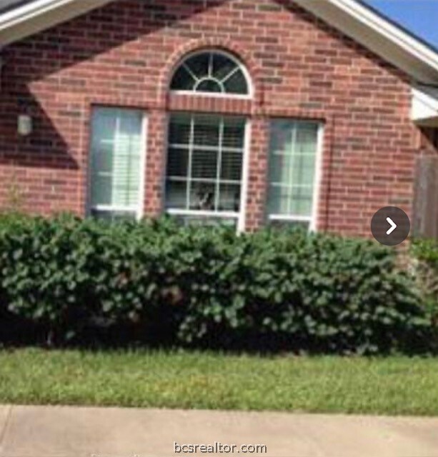 Building Photo - 3821 Oldenburg Ln