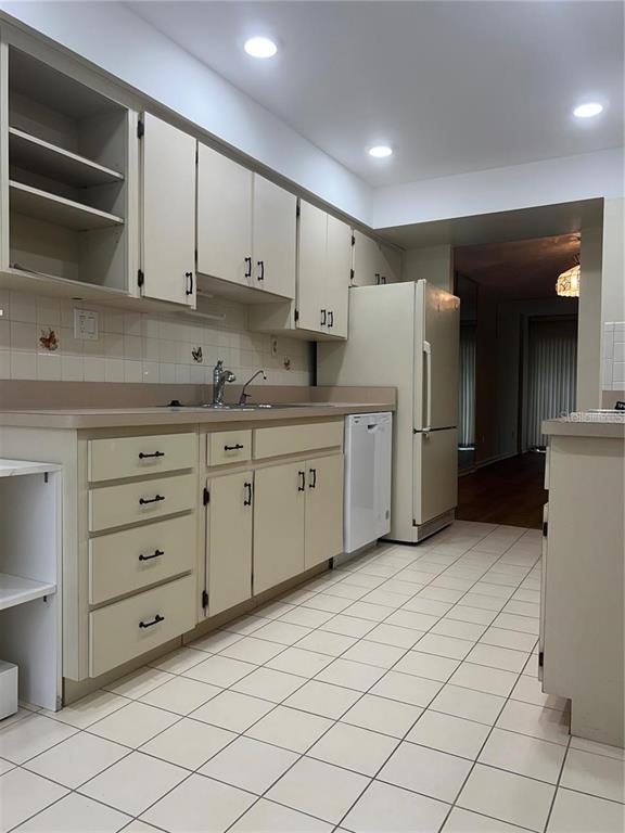 Foto del edificio - 2900 Cove Cay Dr
