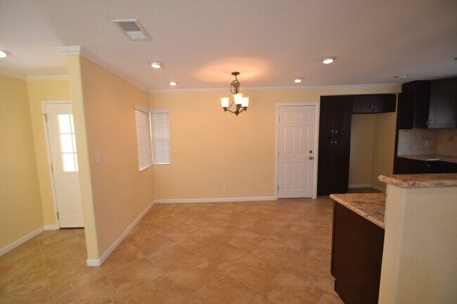Foto del edificio - 2135 Torrance St