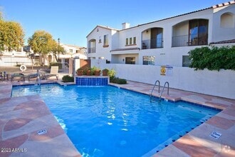Building Photo - 1750 E Ocotillo Rd