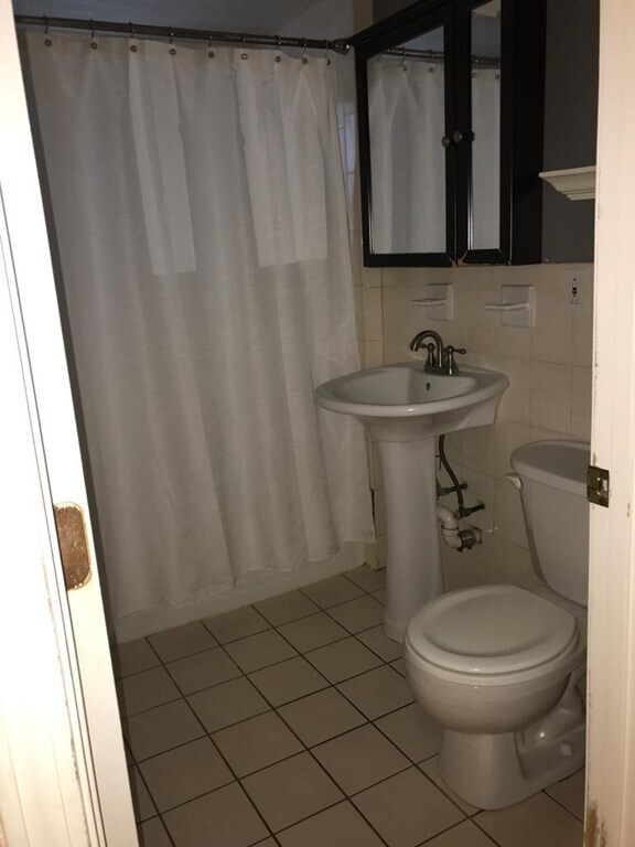 Building Photo - 14 Shawmut St