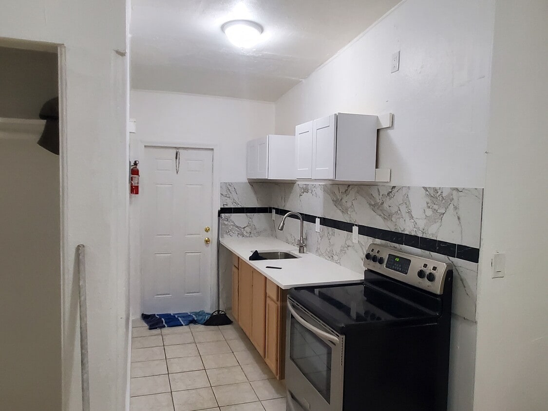 Foto principal - 225 SW 14th Ave