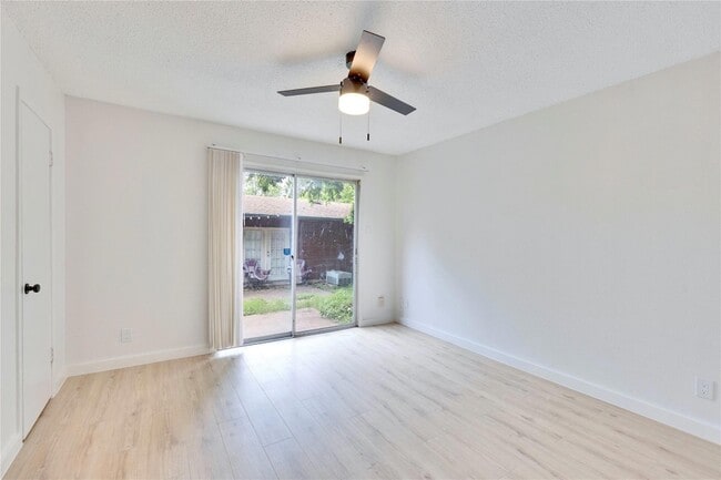 Building Photo - 2314 Greenfield Pkwy