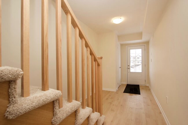 Building Photo - Stunning 3-Bedroom Townhouse for Rent in B...