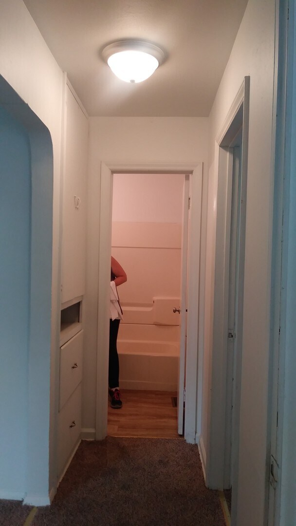 Foto del edificio - 2 bed 1 bath with garage
