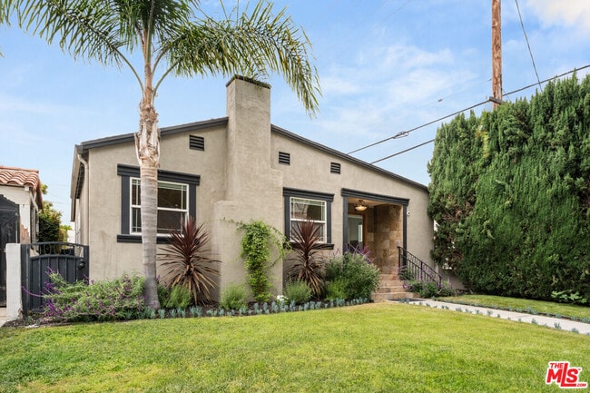 Building Photo - 419 S Almont Dr