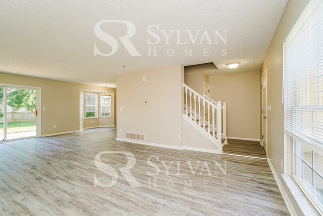 Building Photo - Prepare to fall in love with this 4 bedroo...