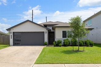 Building Photo - 1134 Della Ln