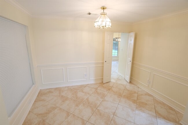 Building Photo - 23822 Hopewell Dr