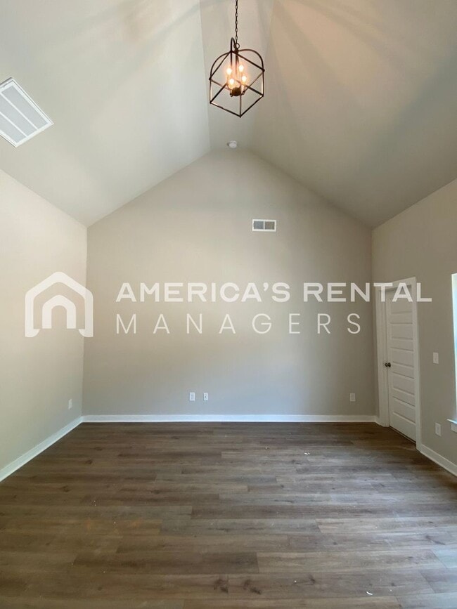Building Photo - Home for Rent in Odenville, AL!! Available...