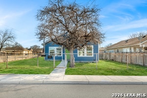 Building Photo - 3402 W Salinas