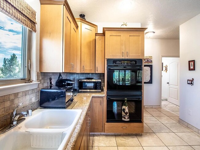 Building Photo - 4450 Elk Rdg Ct