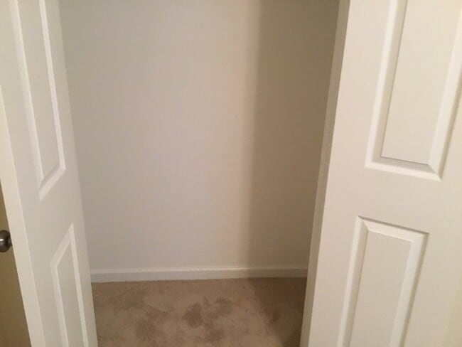 Foto del edificio - 5803 Ankeny Court