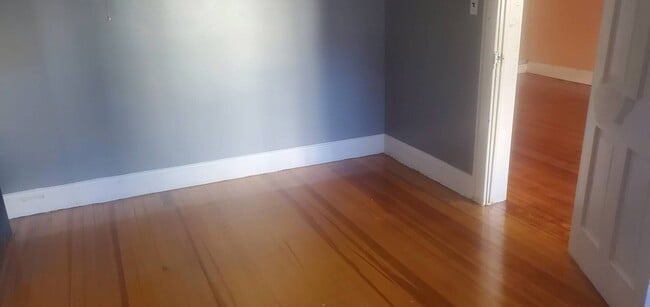 Photo - 31 Thurman St Apartment