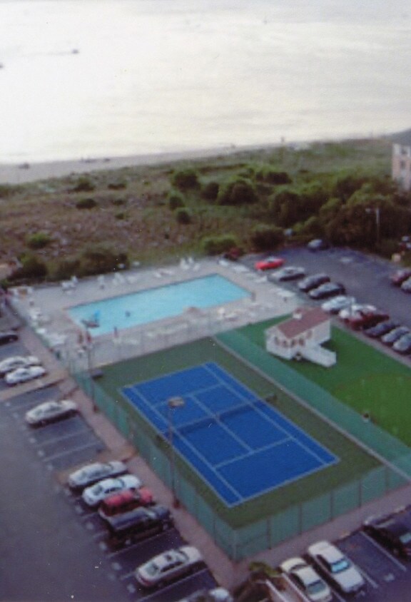 Primary Photo - 3288 Page Ave