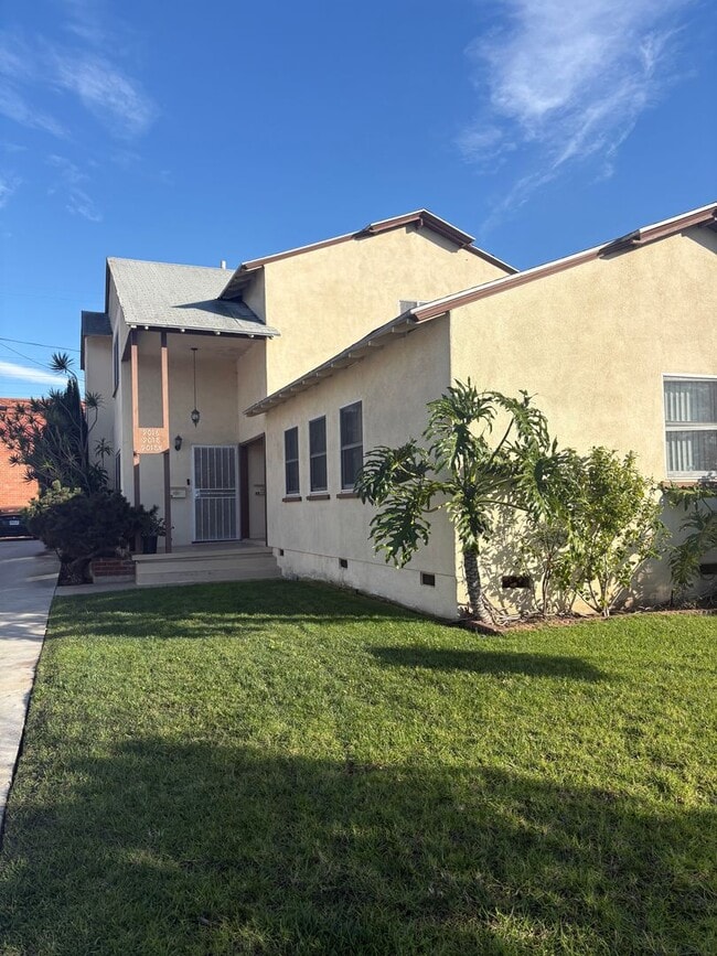 Photo - 9016 Reading Ave Apartment