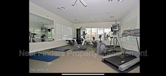Foto del edificio - 11251 Campfield Dr