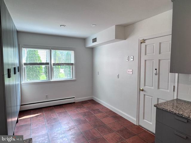 Building Photo - 2112 Rockingham St