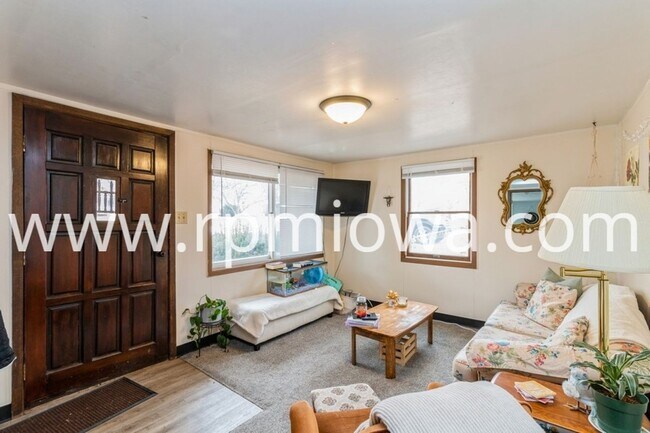 Foto del edificio - FENCED IN YARD!! 3 Bedroom, 2 Bath Home in Ames