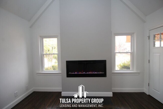 Building Photo - 1224 S Gary Pl