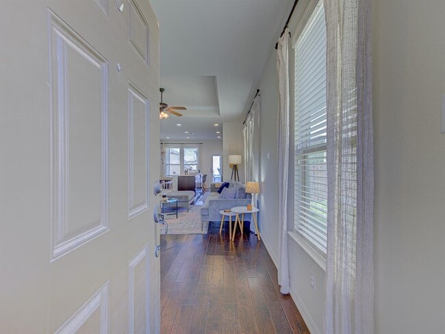 Building Photo - 9928 Aly May Dr