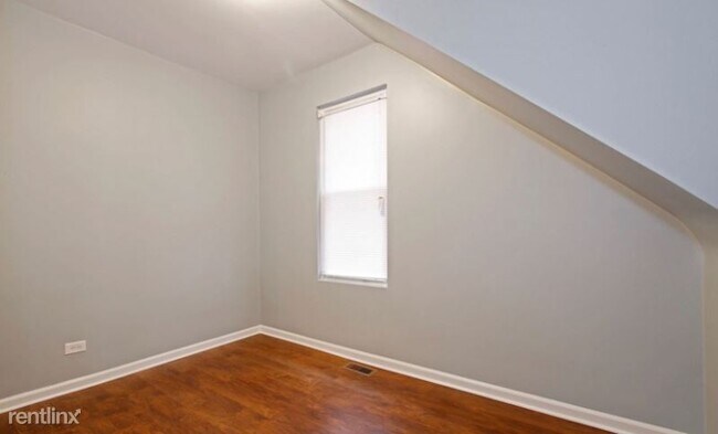 Foto del edificio - 7524 S Ellis Ave
