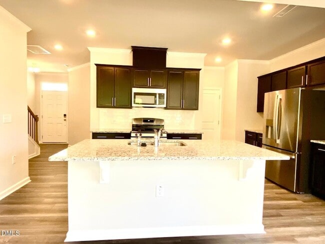 Building Photo - 909 Aspen Pointe Trl