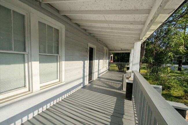 Foto del edificio - 3101 12th Ave