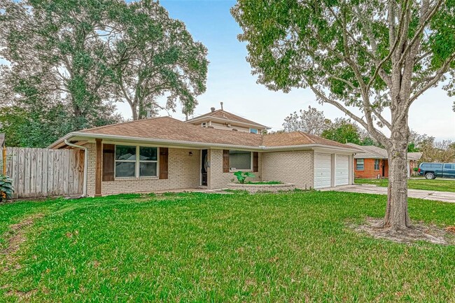 Building Photo - 5611 Nina Lee Ln