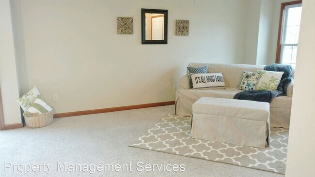 Foto del edificio - 18308 Barrington Dr
