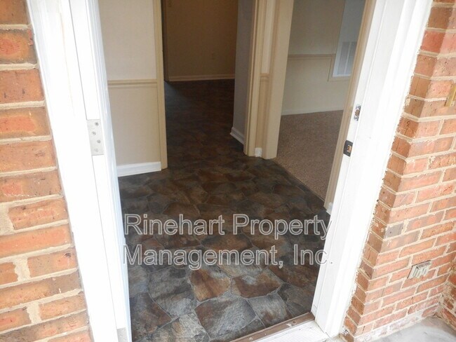 Foto del edificio - 830 Iredell St