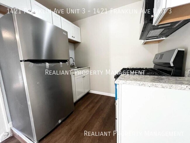 Building Photo - 1421 Franklin Ave, 1421 Franklin Ave Unit 3
